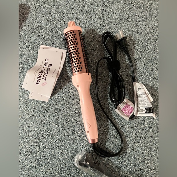 BRAND NEW Wavytalk Thermal Brush, Blowout Boost 1.5 inch Heated Round Brush,Pink - Picture 11 of 14